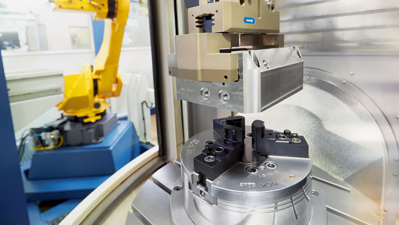 Products from SCHUNK from Lauffen im Neckar, the technology leader for clamping, gripping and automation technology.